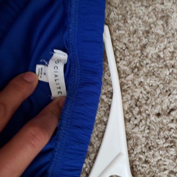 Dress - Picture 4 of 4